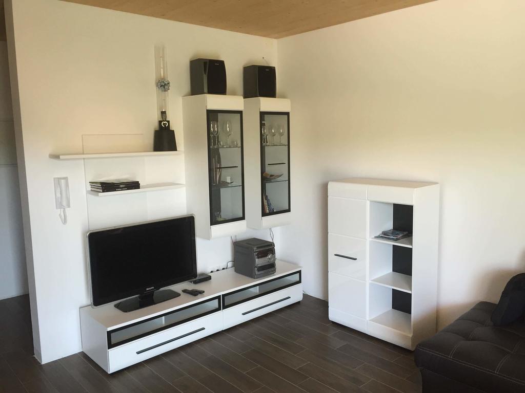 Apartments Dujic Tribalj Oda fotoğraf
