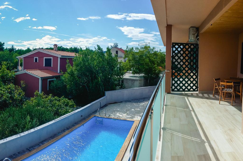 Apartments Dujic Tribalj Oda fotoğraf