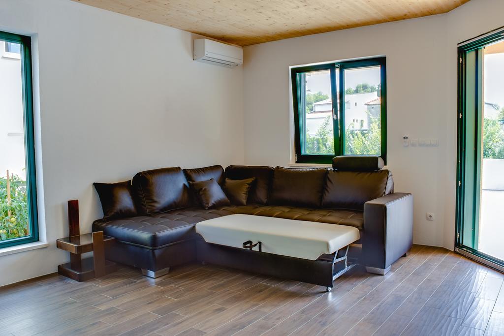 Apartments Dujic Tribalj Oda fotoğraf